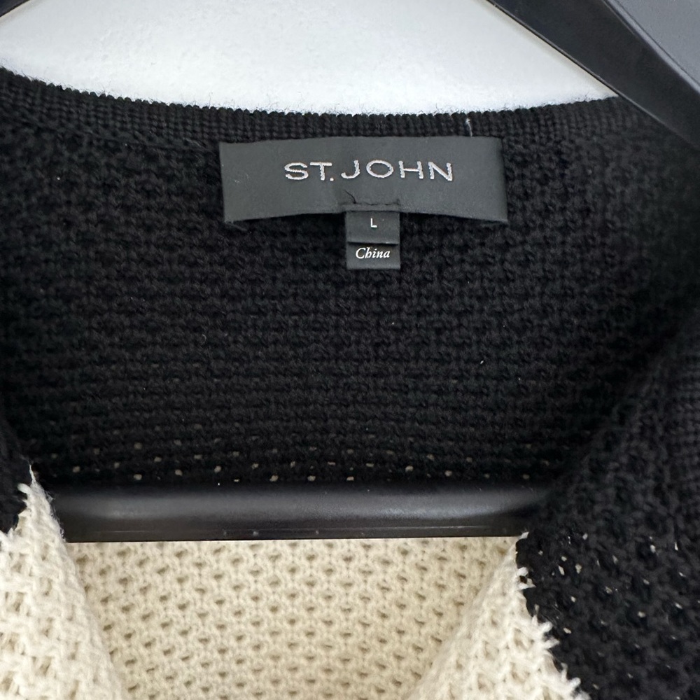 St John- notch collar jacket/sweater - Picture 5 of 5